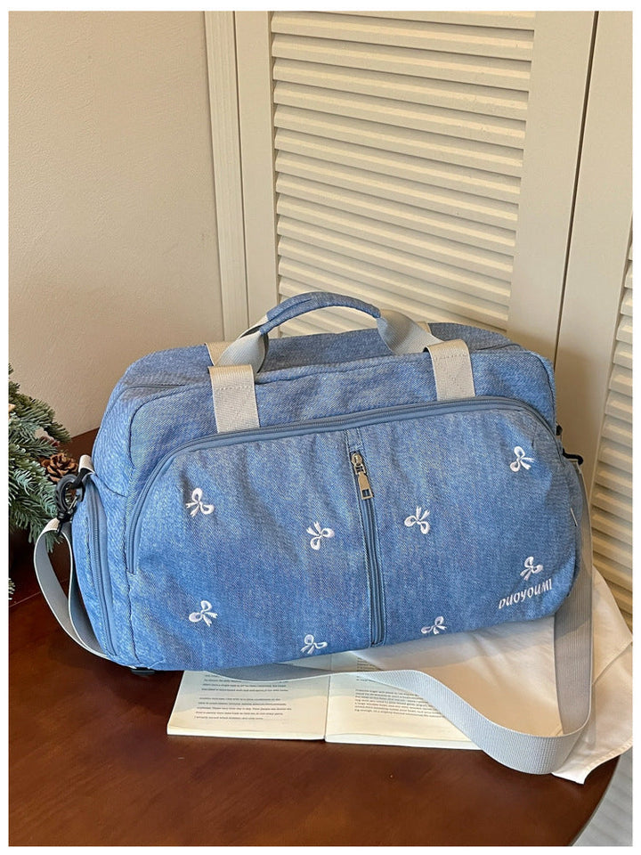 Women's spacious sport and travel bag with elegant details Kalsten