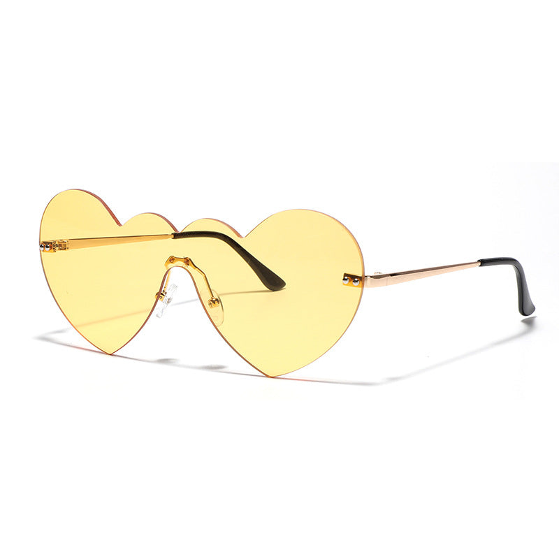 Ladies extravagant heart sunglasses with protective lenses Kalsten