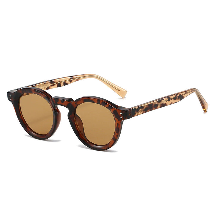 Ladies fashionable sunglasses in a stylish round design by Kalsten