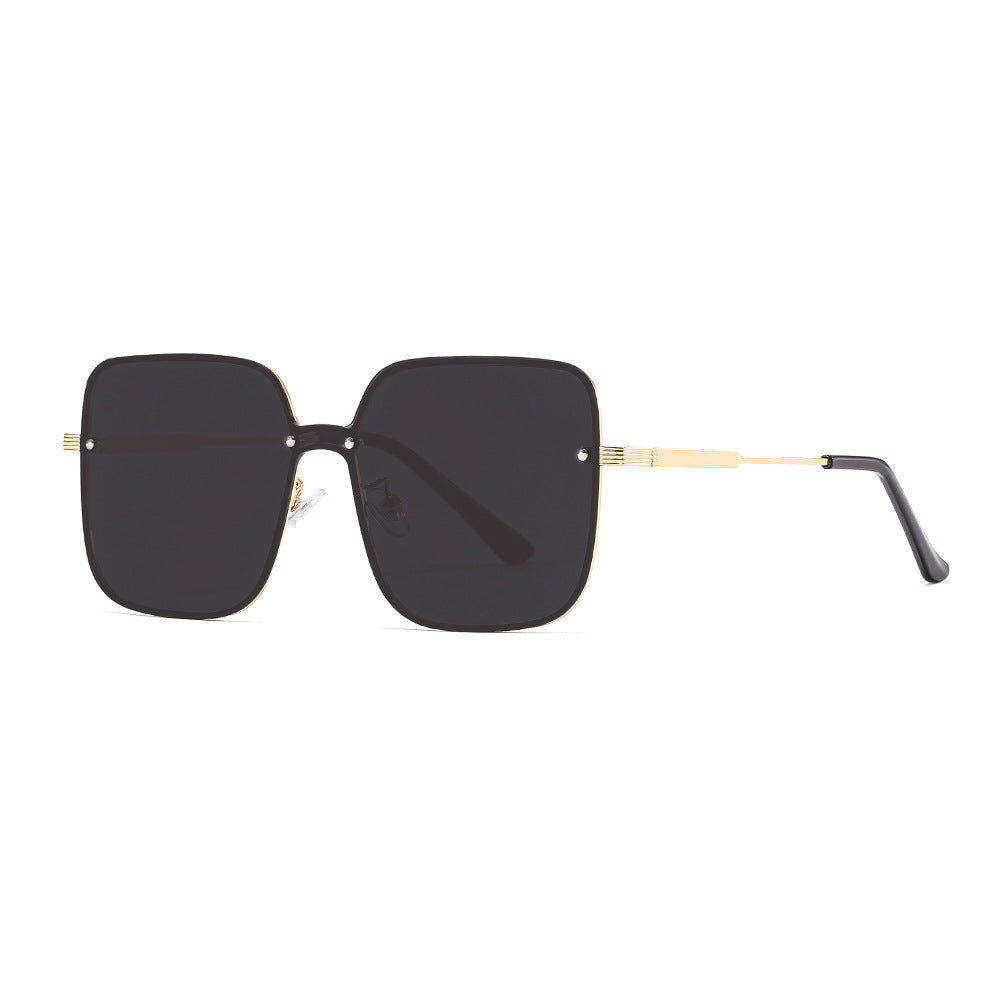 Women's sunglasses in an eccentric square design with a high-quality metal frame Kalsten