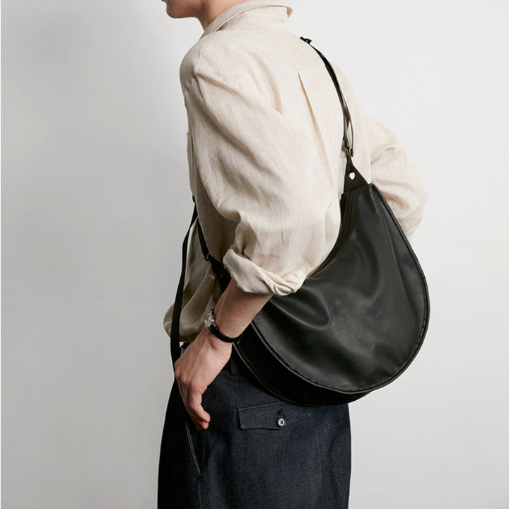 Elegant Shoulder Bag In Curved Shape Kalsten
