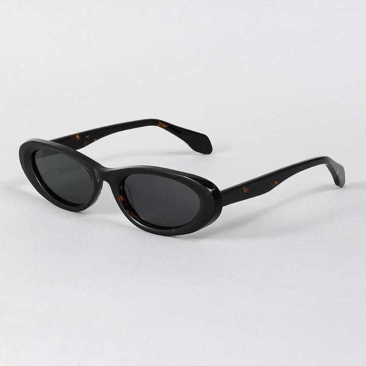 Ladies Designer Sunglasses in Modern Oval Design Kalsten