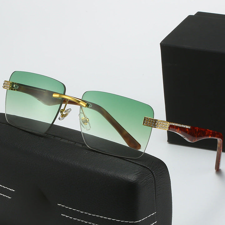 Ladies fashionable sunglasses in elegant square design Kalsten
