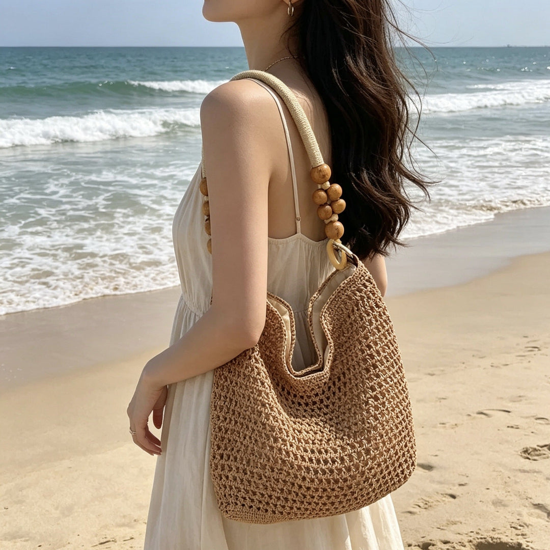 Hand-knotted tote bag with decorative wooden handle Kalsten