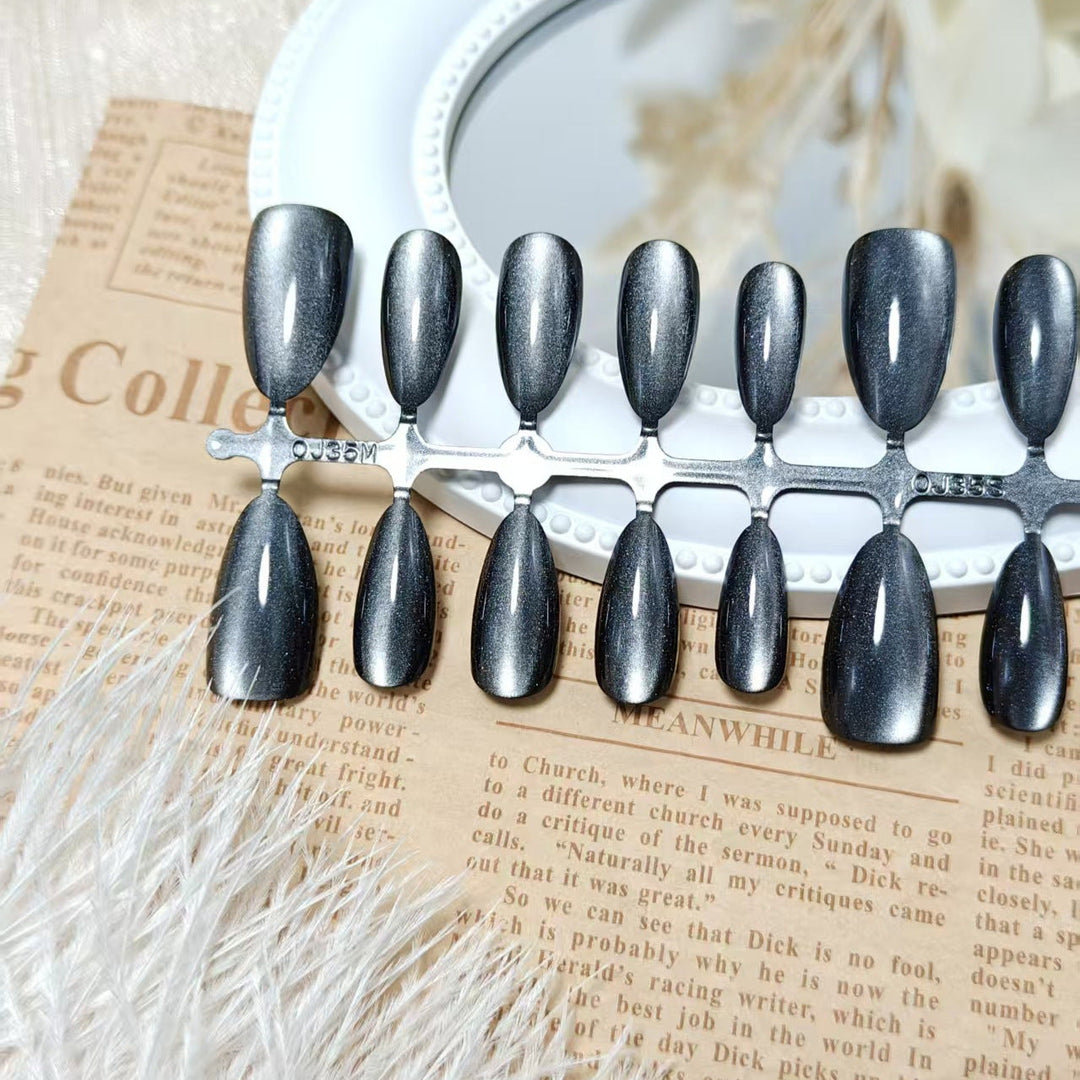 Shiny artificial nails Kalsten