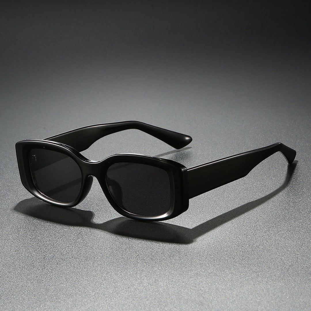 Ladies stylish sunglasses in a trendy, square frame Kalsten
