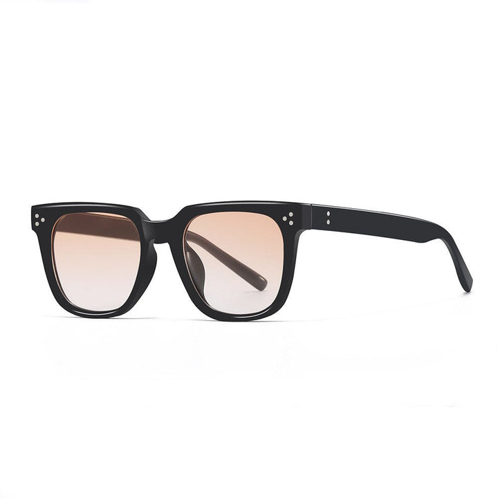 Ladies fashionable sunglasses with sturdy frame and UV protection Kalsten