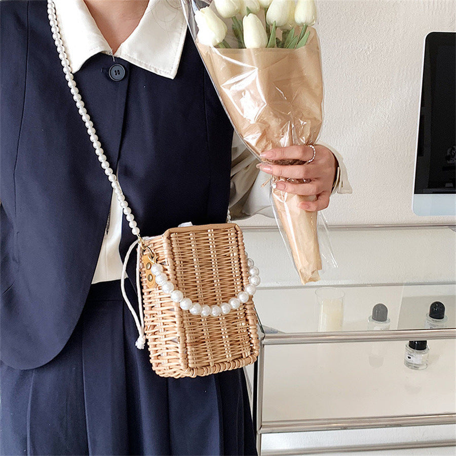 Women's Trendy Basket Bag with Pearl Chain Kalsten