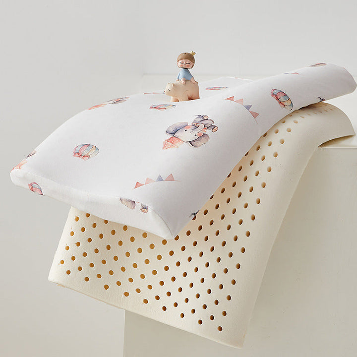Children's sleeping pillow with hypoallergenic cover and cute vehicle motif Kalsten