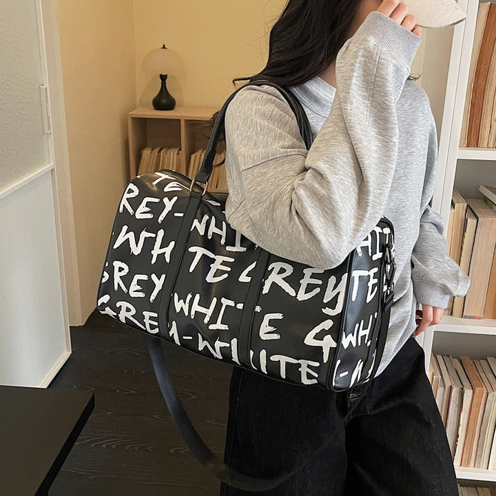 Sporty travel bag with innovative lettering Kalsten