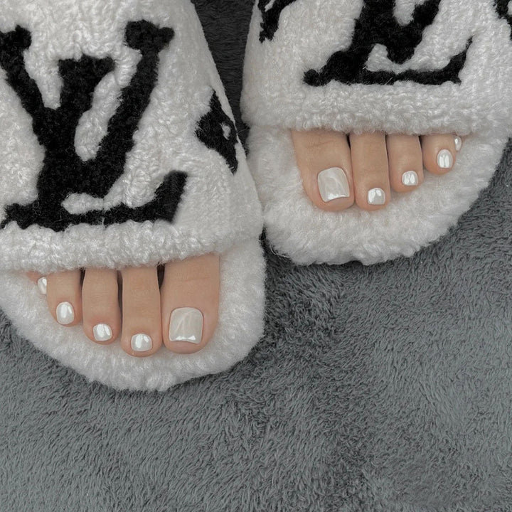 Heart-Embellished Press-On Toe Nails Kalsten