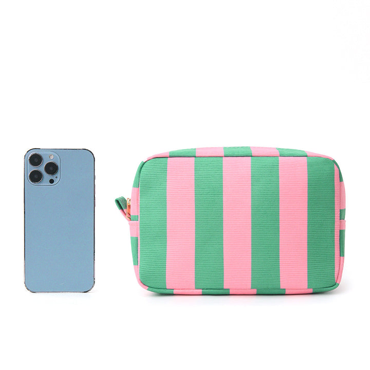 Cosmetic storage bag with practical storage space Kalsten