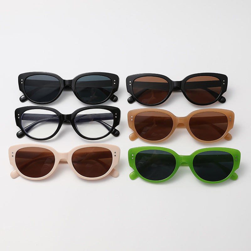 Ladies fashionable Cat-Eye glasses with trendy thick frame Kalsten