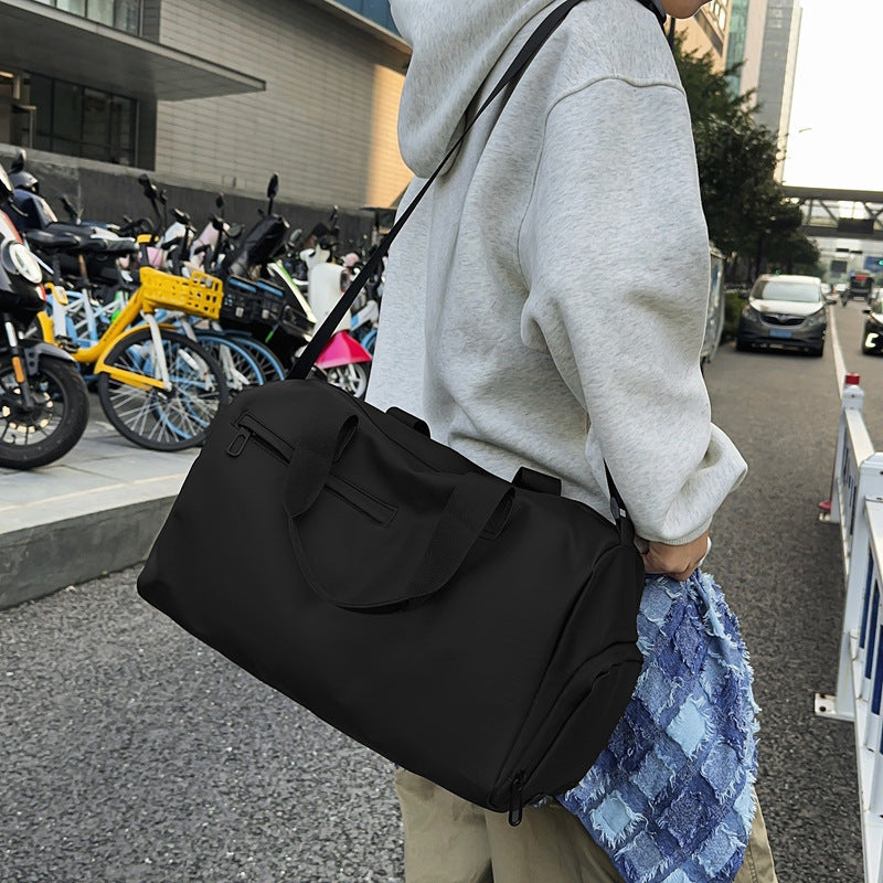 Flexible Sport and Travel Suitcase Kalsten