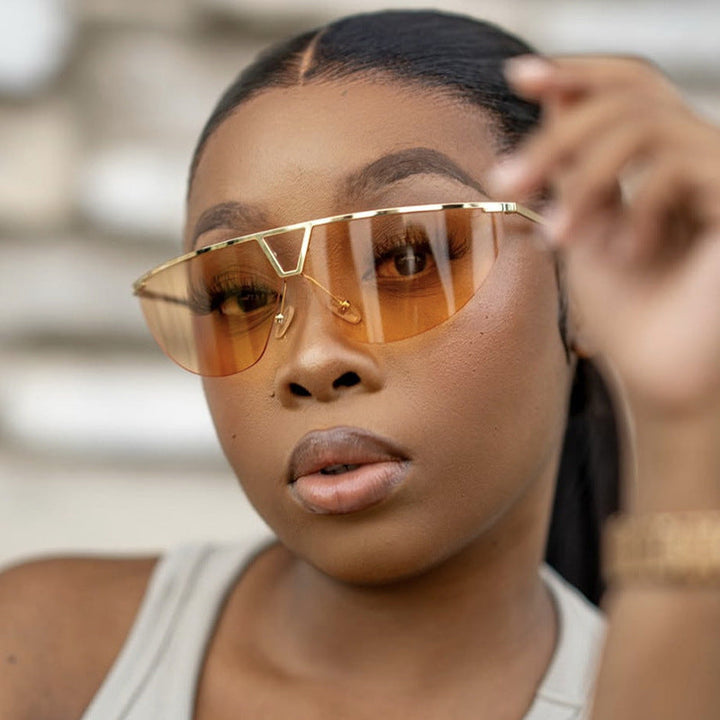 Women's futuristic sunglasses with protective metal frame Kalsten