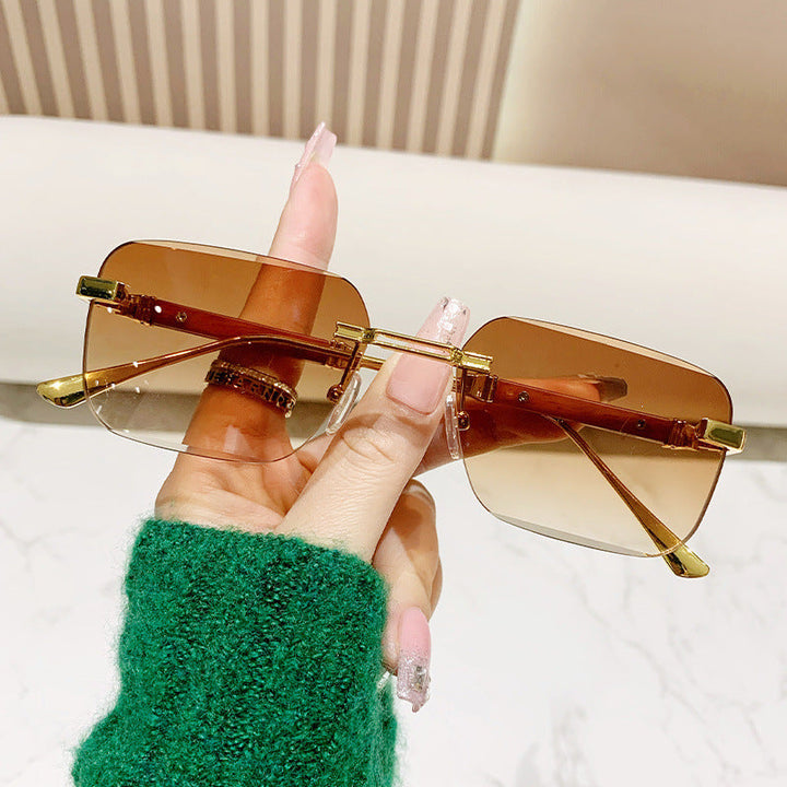 Women's fashionable rectangular sunglasses with elegant metal accent Kalsten