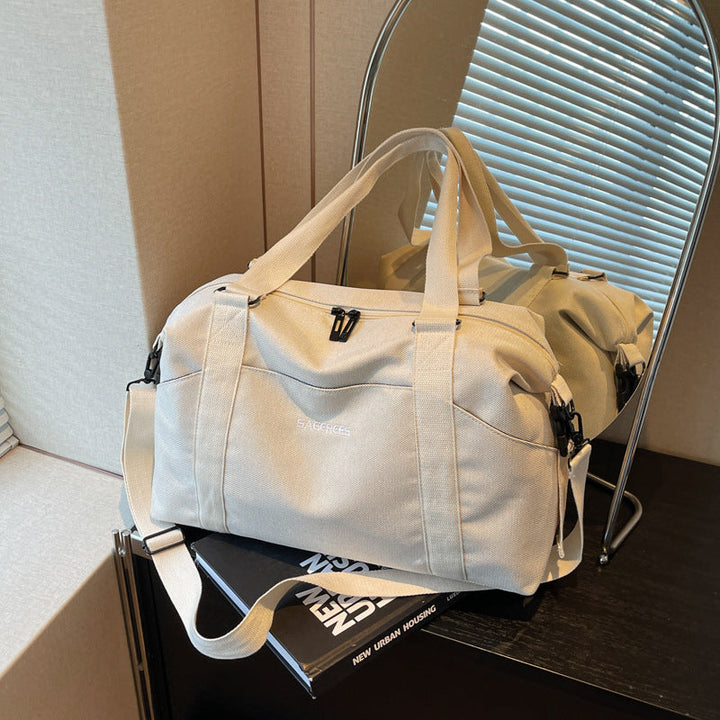 Sporty Weekend Bag With Ergonomic Carrying Options Kalsten