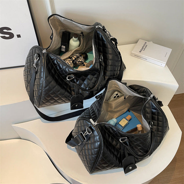 Fashionable travel bag with high-quality stitching and practical carrying options Kalsten