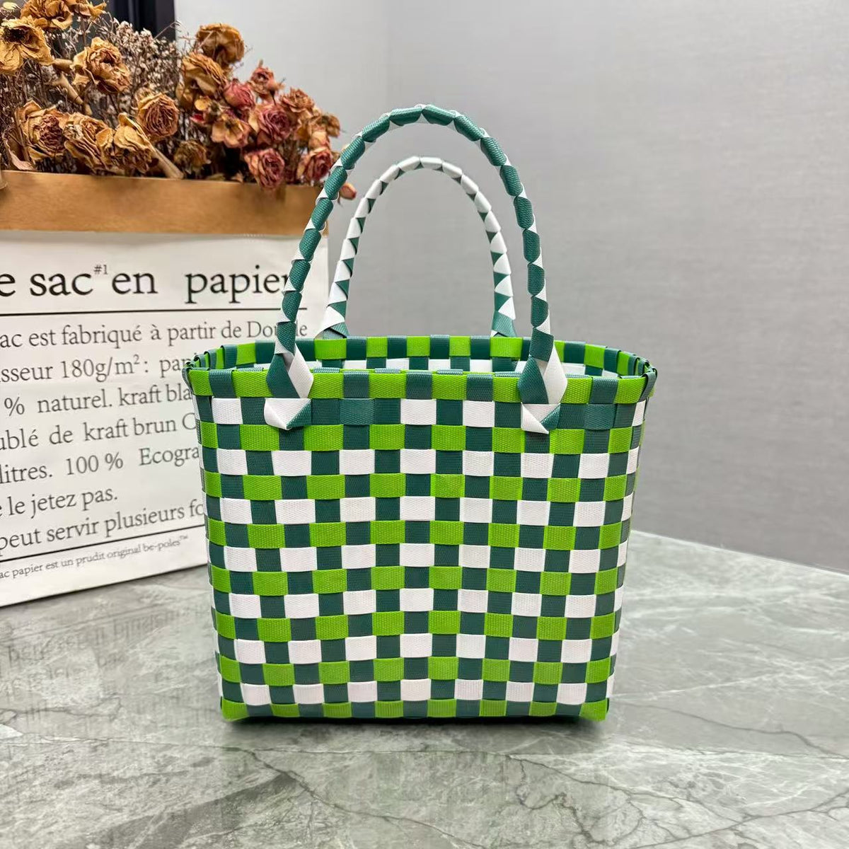 Charming and playful handbag Acalora
