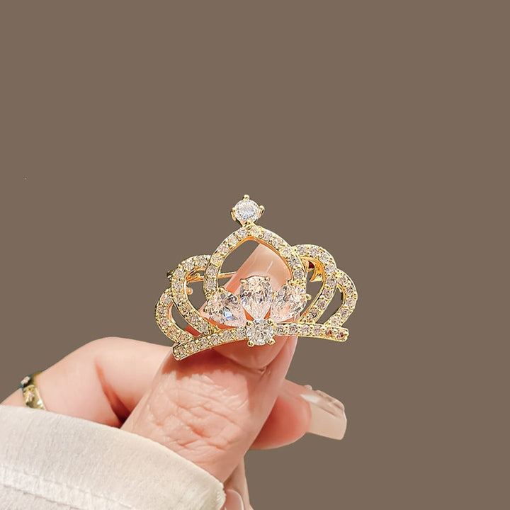 Glittering Crown Brooch Kalsten