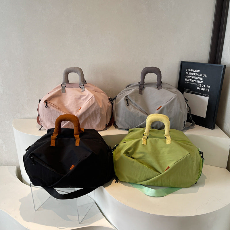 Sporty Travel Bag With Innovative Design Kalsten