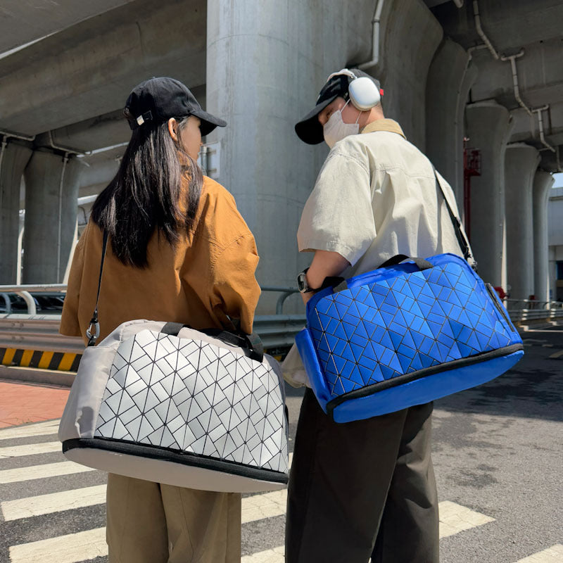 Versatile Multi-Compartment Travel Duffel Kalsten