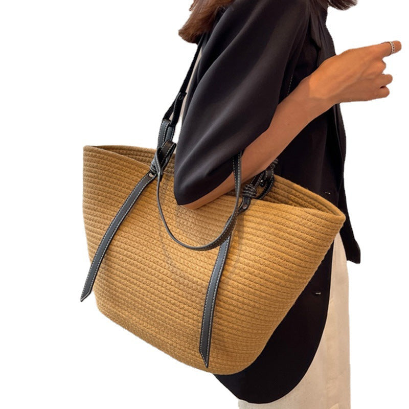 Elegant Shopper Bag with Texture Kalsten