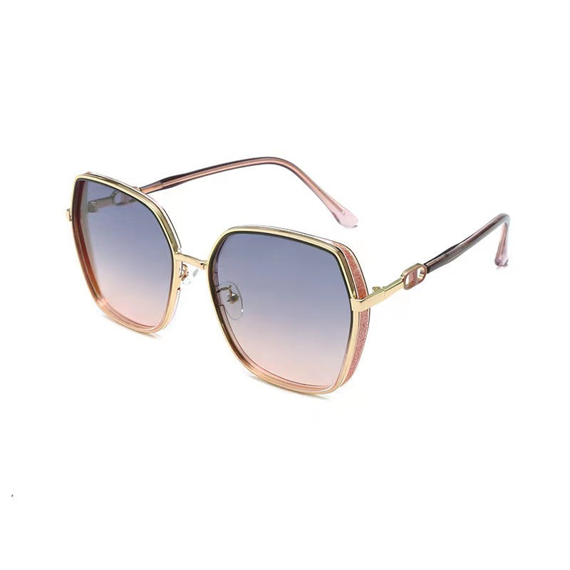Women's stylish sunglasses in modern design Kalsten
