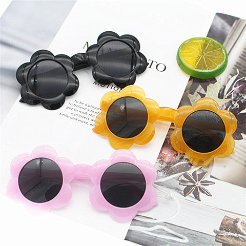 Women's sunglasses in playful floral pattern Kalsten