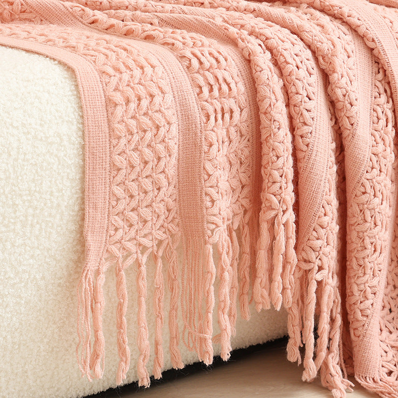 Women knitted throw blanket with fringes Kalsten