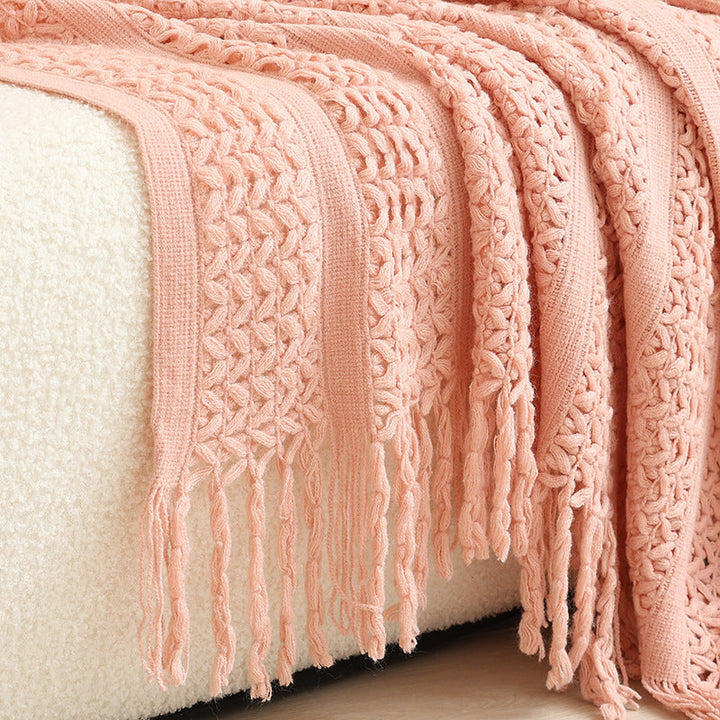 Women knitted throw blanket with fringes Kalsten