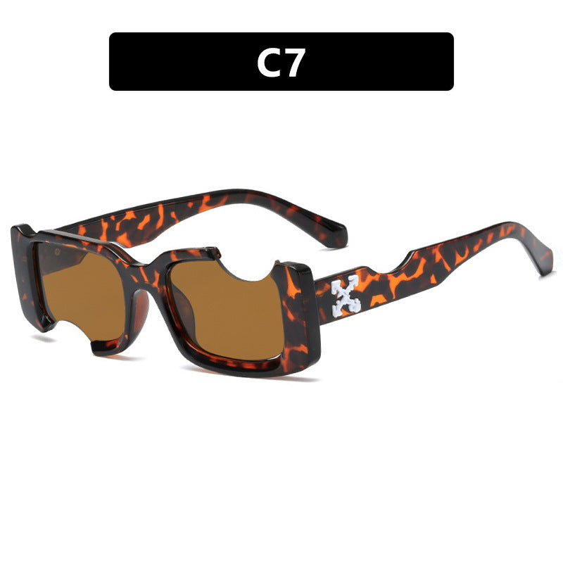 Ladies fashionable sunglasses with distinctive design and sturdy plastic frame Kalsten