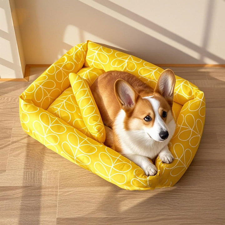 Plush Crown-Patterned Dog Bed