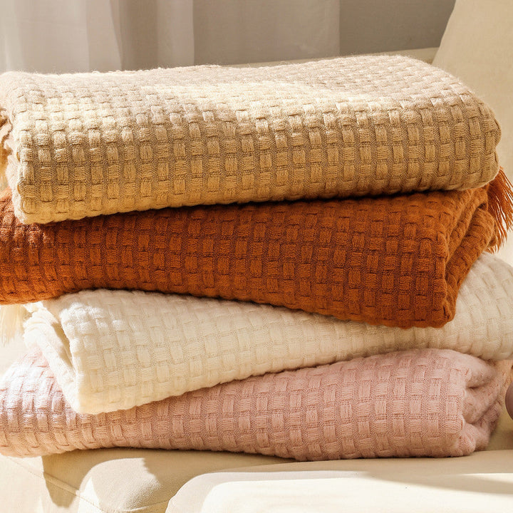 Women's soft and stylish fringed fleece blanket Kalsten