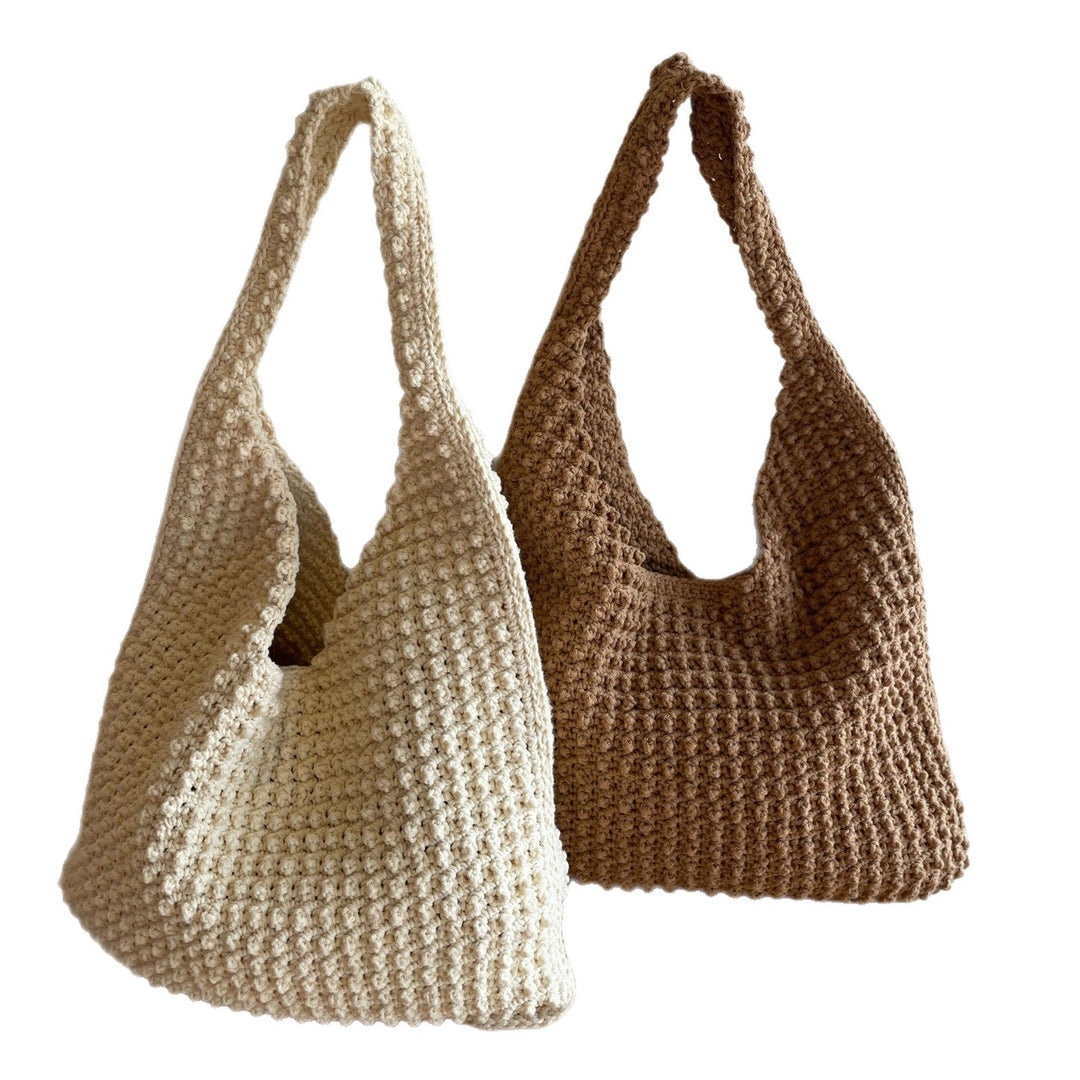 Hand-knotted everyday bag with structured surface Kalsten
