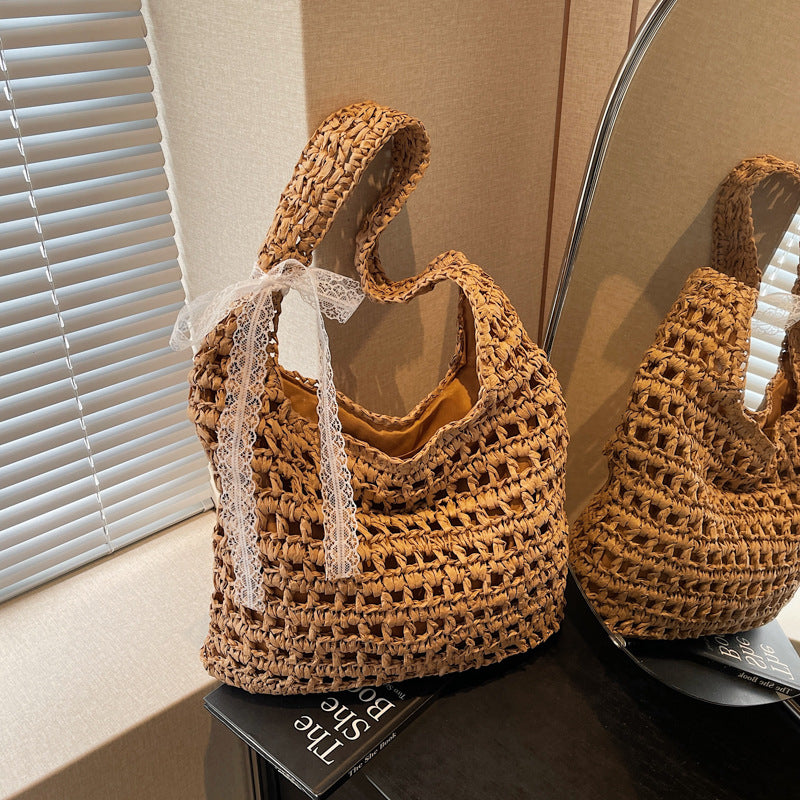 Handmade beach bag with lace Kalsten