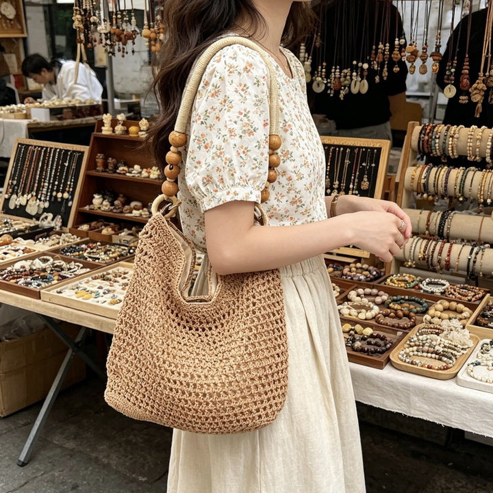 Hand-knotted tote bag with decorative wooden handle Kalsten
