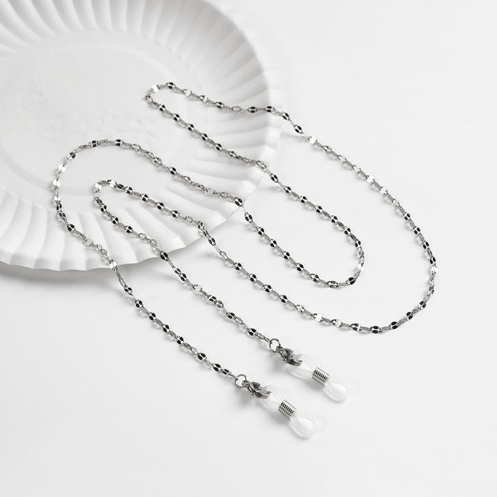 Chic Beaded Eyewear Holder kalsten