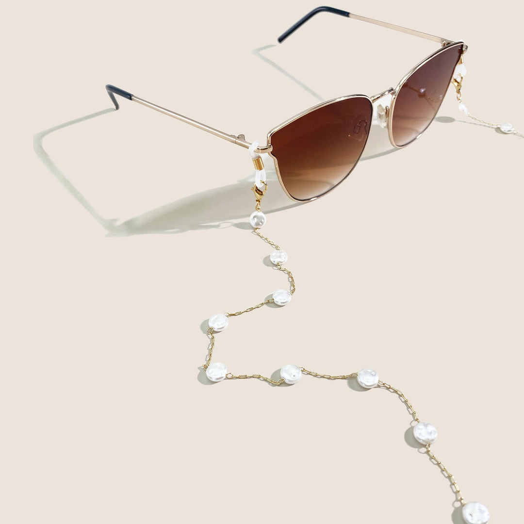 Elegant Pearl-Linked Eyewear Chain Kalsten