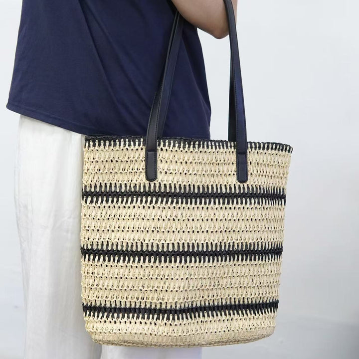 Beach bag with modern stripes and robust carrying straps Kalsten