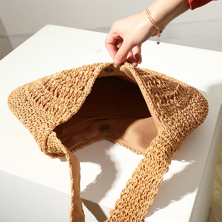 Crocheted Beach Bag in Artistic Spiral Design Kalsten