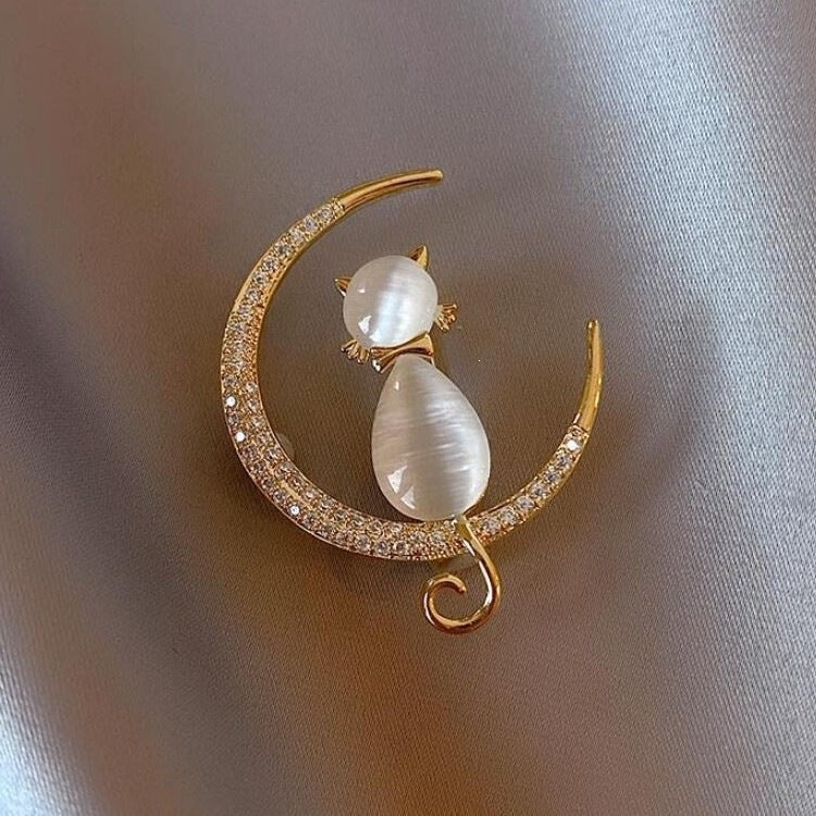 Elegant Cat Brooch Kalsten