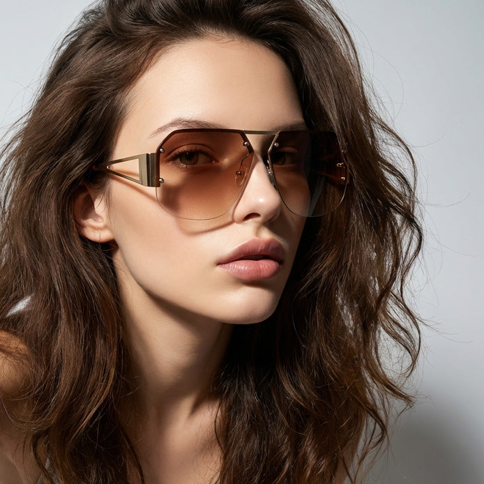 Women oversized sunglasses with distinctive frame and gentle gradient Kalsten
