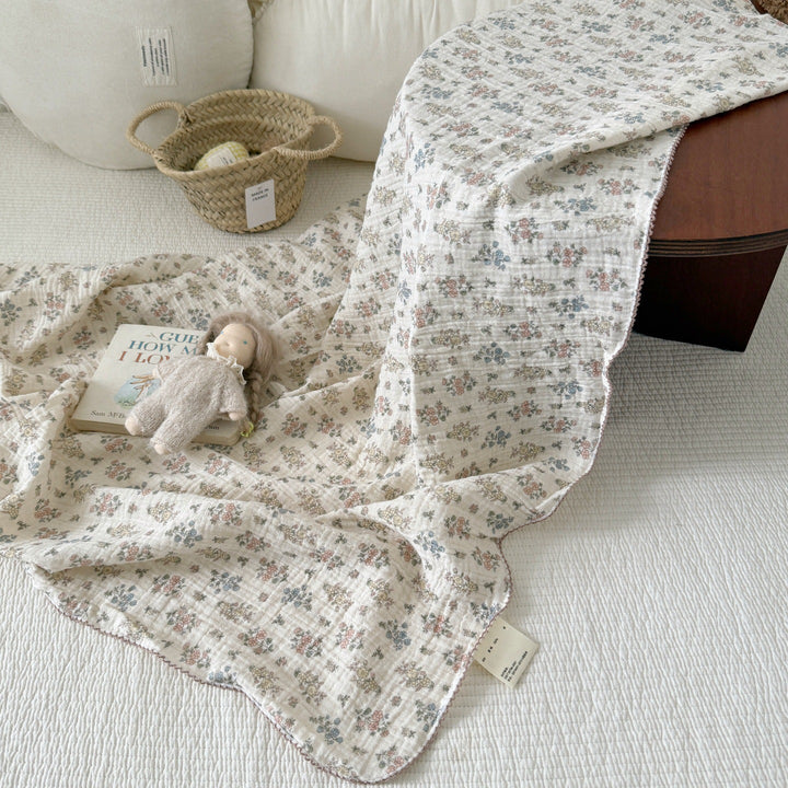 Unisex Cozy Muslin Blanket with Delicate Flower Pattern Kalsten