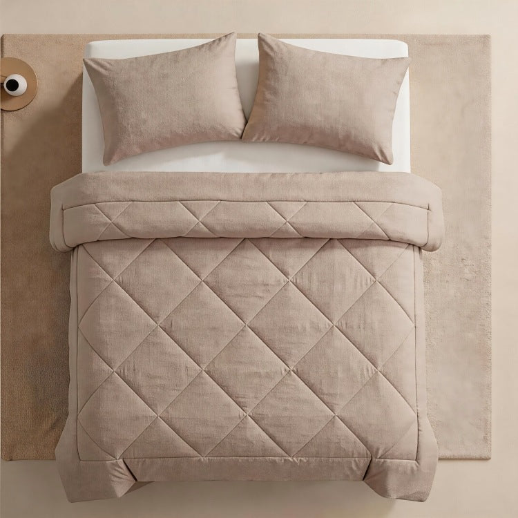 Luxurious Quilted Comforter Set Kalsten