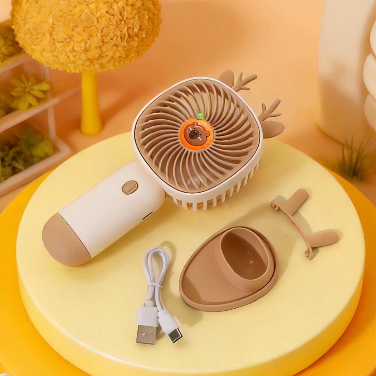 Ladies' Portable Handheld Fan in a cute bear motif Karnz