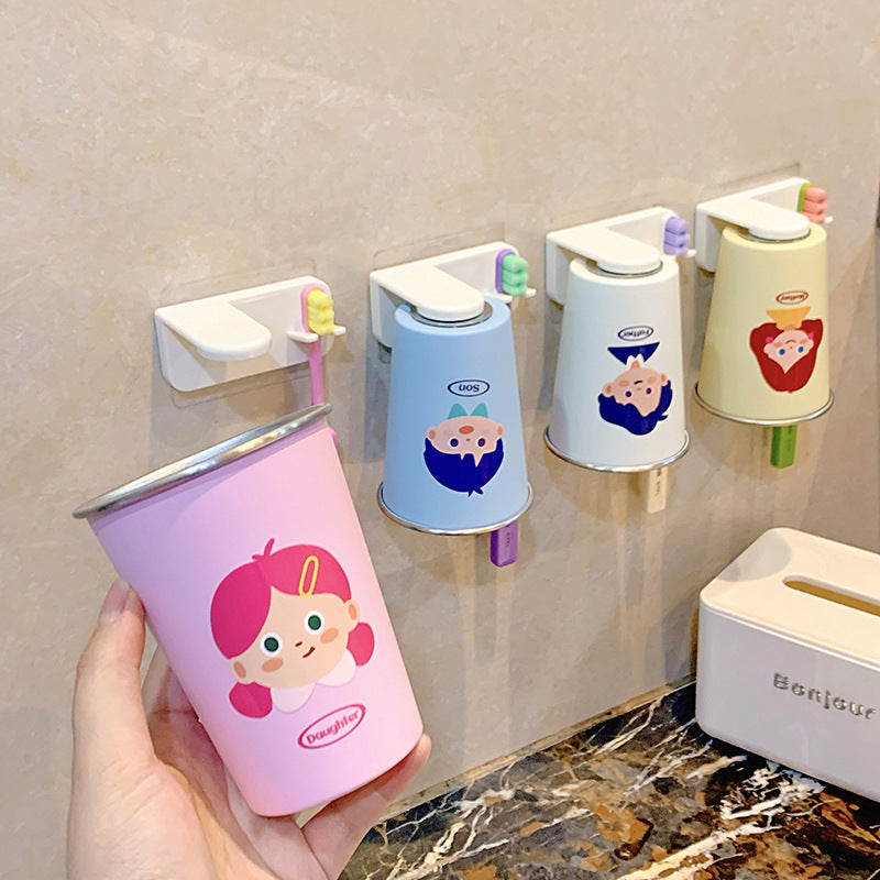 Wall-mounted toothbrush holder with playful design Kalsten