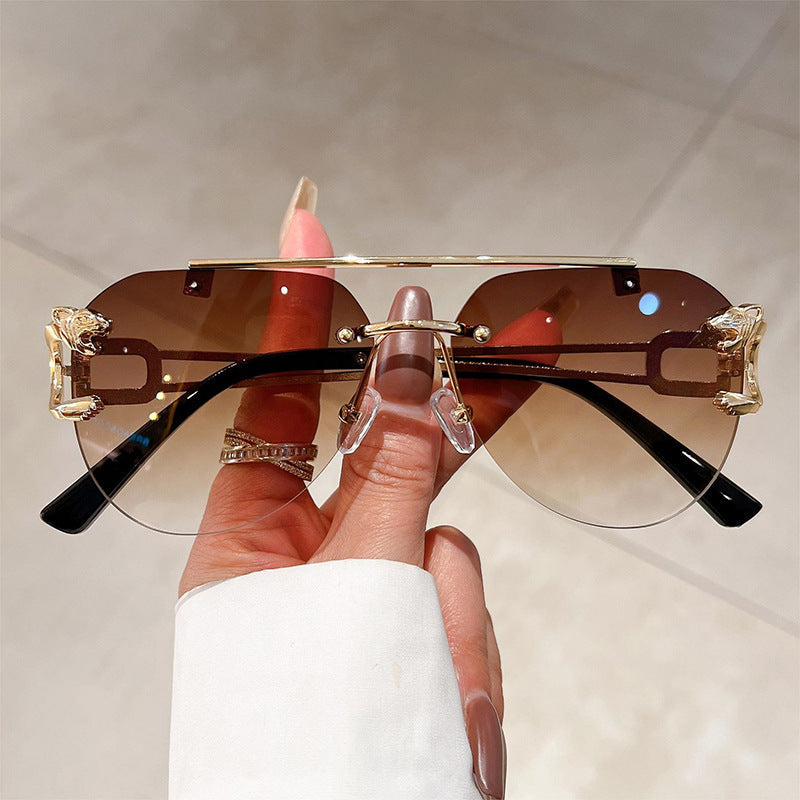 Women's unusual round sunglasses with decorative details Kalsten