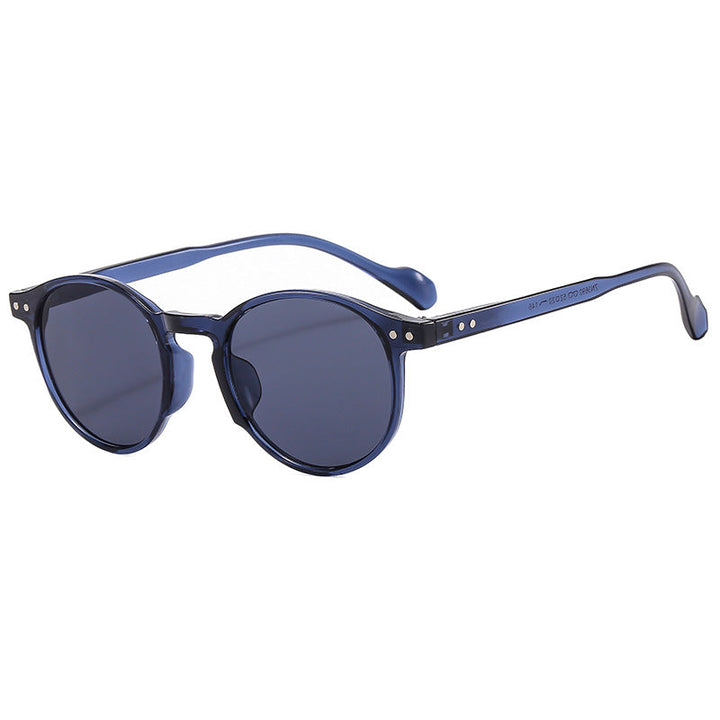 Women's trendy and stylish reading aid Kalsten