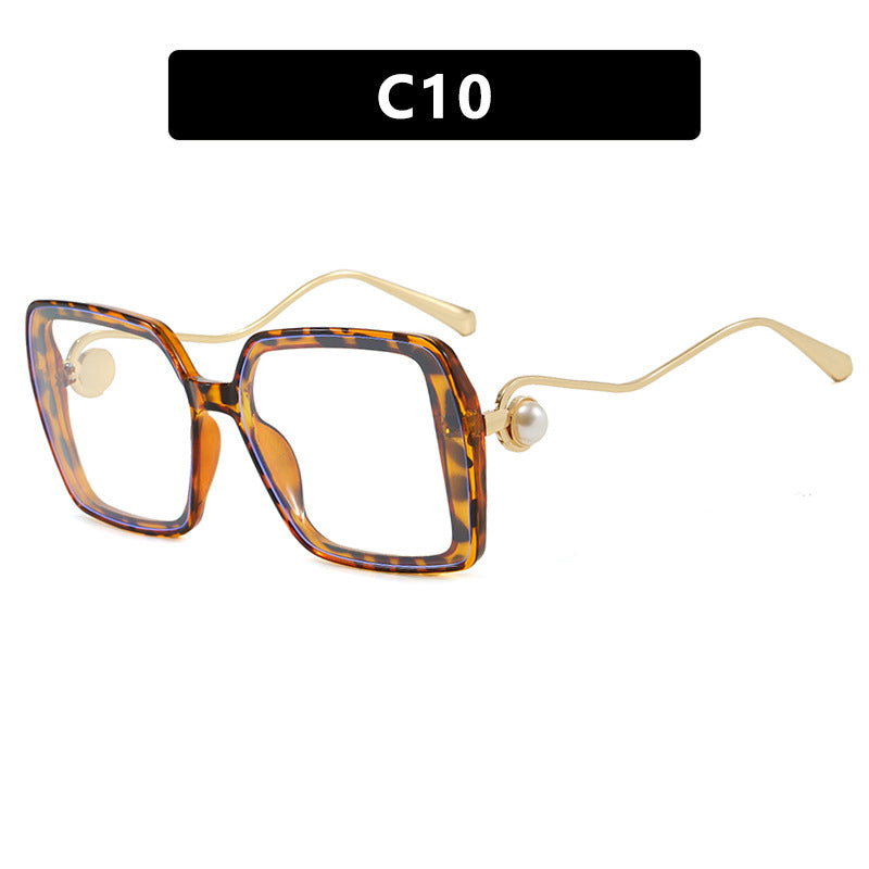 Women's fashionable square glasses with elegant metal frame and unique accents Kalsten